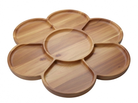 Petals- shaped acacia platter